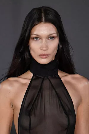 Bella Hadid OnlyFans Leaked Free Thumbnail Picture - #W4XiDBBteF