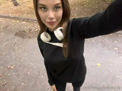 Bella Lla OnlyFans Leaked Free Thumbnail Picture - #8D4Eea56W3