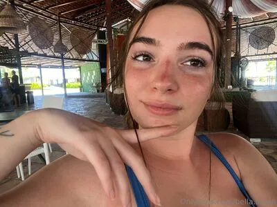 Bella Lovee OnlyFans Leaked Free Thumbnail Picture - #v2WnGo3xn0