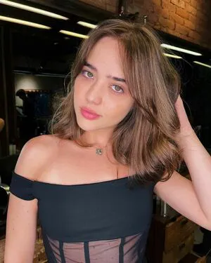 Bella Piero OnlyFans Leaked Free Thumbnail Picture - #f43Wqz8Ml9
