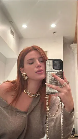 Bella Thorne OnlyFans Leaked Free Thumbnail Picture - #4UhggdFlmJ