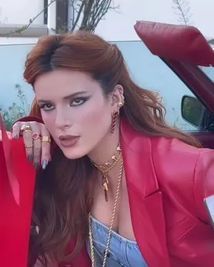 Bella Thorne OnlyFans Leaked Free Thumbnail Picture - #Y7an0m2aAO