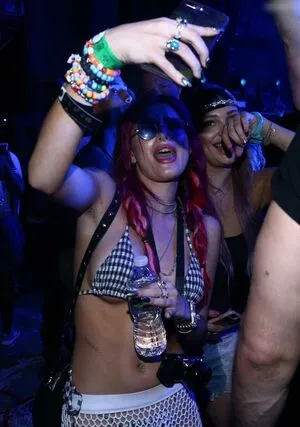Bella Thorne OnlyFans Leaked Free Thumbnail Picture - #kZcmeEFEdD