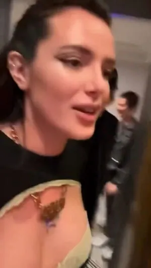Bella Thorne OnlyFans Leaked Free Thumbnail Picture - #mV512CFXnm