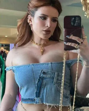 Bella Thorne OnlyFans Leaked Free Thumbnail Picture - #tj0aZqoWX2