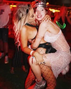 Bella Thorne OnlyFans Leaked Free Thumbnail Picture - #x2PIduRWxm