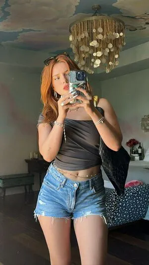 Bella Thorne OnlyFans Leaked Free Thumbnail Picture - #zliWGbvZQm