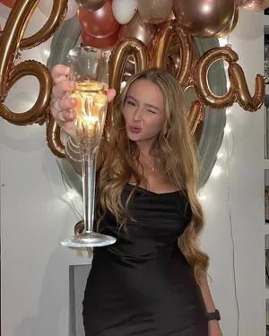 Bella Turner OnlyFans Leaked Free Thumbnail Picture - #3VcoZav9ha