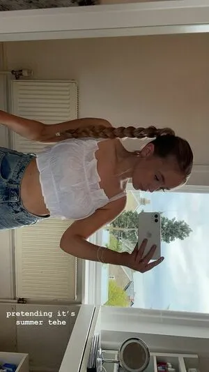 Bella Turner OnlyFans Leaked Free Thumbnail Picture - #QStLD2wX25