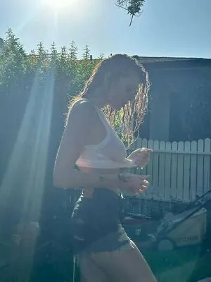 Bella White OnlyFans Leaked Free Thumbnail Picture - #E7Iye0SY7y