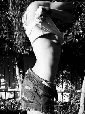 Bella White OnlyFans Leaked Free Thumbnail Picture - #Nwe7in2jRl