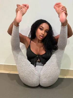 Bellaaballerinaa OnlyFans Leaked Free Thumbnail Picture - #6OJmR8tk92