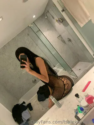 Bellaahadid OnlyFans Leaked Free Thumbnail Picture - #1mUcIXVP7n