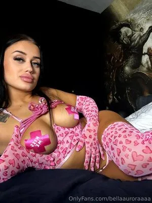 Bellaauroraaaa OnlyFans Leaked Free Thumbnail Picture - #4p3hq7pe36