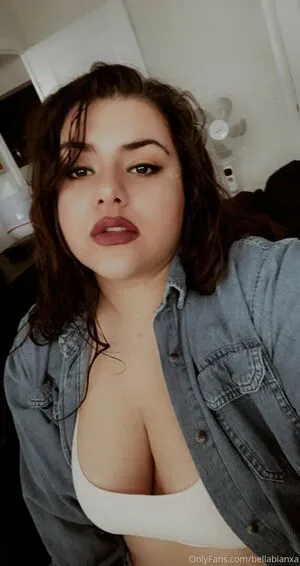 Bellabianxa OnlyFans Leaked Free Thumbnail Picture - #1iUbRb0vE5