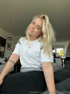 Bellablondofficial OnlyFans Leaked Free Thumbnail Picture - #FEo0UOxwKH