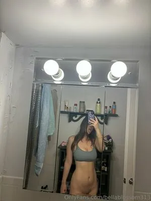 Bellablossom313 OnlyFans Leaked Free Thumbnail Picture - #LXfLch8QIL
