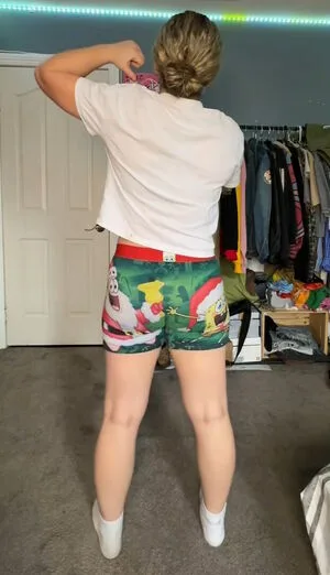 Belladeserio OnlyFans Leaked Free Thumbnail Picture - #TlCKida1nO