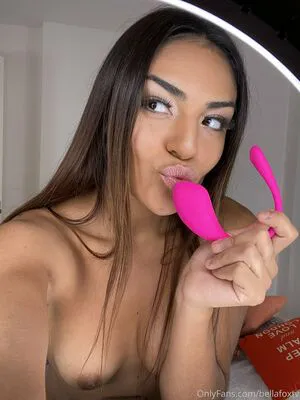 Bellafoxtv OnlyFans Leaked Free Thumbnail Picture - #9VQC14GBts