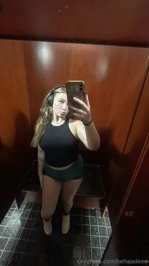 Bellajadeee OnlyFans Leaked Free Thumbnail Picture - #4JHhT86ggC