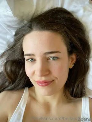 Bellajuliafree OnlyFans Leaked Free Thumbnail Picture - #avKRMTkfGg