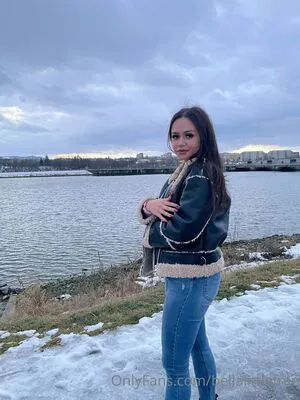 Bellalittlefree22 OnlyFans Leaked Free Thumbnail Picture - #1e7b8jQfVz
