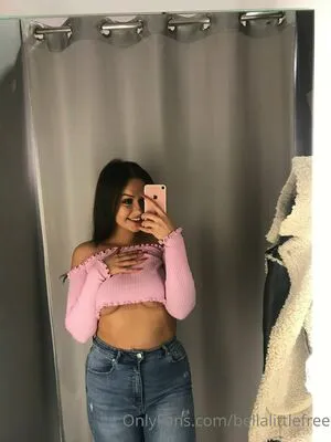 Bellalittlefree22 OnlyFans Leaked Free Thumbnail Picture - #AaxupISTPq
