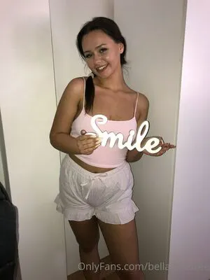 Bellalittlefree22 OnlyFans Leaked Free Thumbnail Picture - #XyDjn75Hnk