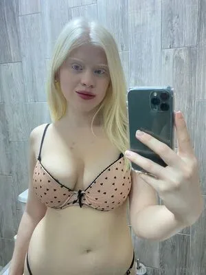 Bellawinterx OnlyFans Leaked Free Thumbnail Picture - #G1ACHDYJ7M