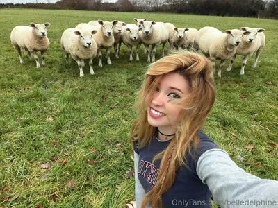 Belle Delphine OnlyFans Leaked Free Thumbnail Picture - #3ZglrpBy2M