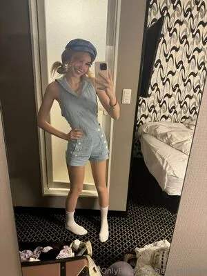 Belle Delphine OnlyFans Leaked Free Thumbnail Picture - #WUmvEvsT1M