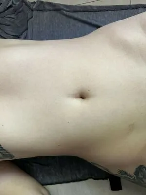 Belly Button OnlyFans Leaked Free Thumbnail Picture - #0k3omHw3kg