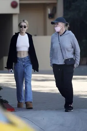 Belly Button OnlyFans Leaked Free Thumbnail Picture - #hsgrM3n6MK