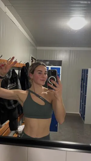 Bente Van Stiphout OnlyFans Leaked Free Thumbnail Picture - #t2r3vTSV7G
