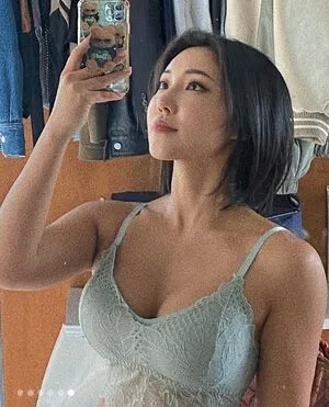 Beo Deul Jeong OnlyFans Leaked Free Thumbnail Picture - #83lzgBQ3Ou