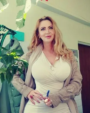 Berina Fati OnlyFans Leaked Free Thumbnail Picture - #FdpoyQ3Ez0