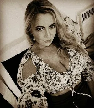 Berina Fati OnlyFans Leaked Free Thumbnail Picture - #MhWtBUFXeI
