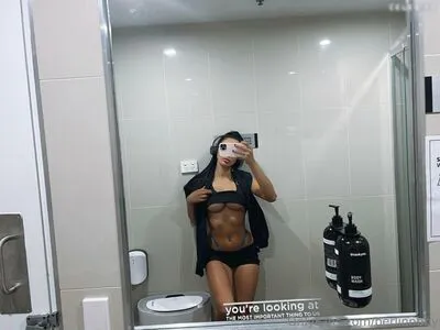 Berlinnbby Emanmorelli OnlyFans Leaked Free Thumbnail Picture - #3Y5lbe91xw