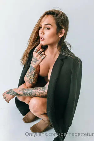 Bernadettetur OnlyFans Leaked Free Thumbnail Picture - #BEaifFDYVq