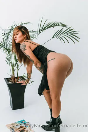 Bernadettetur OnlyFans Leaked Free Thumbnail Picture - #yi0fhDZmoX