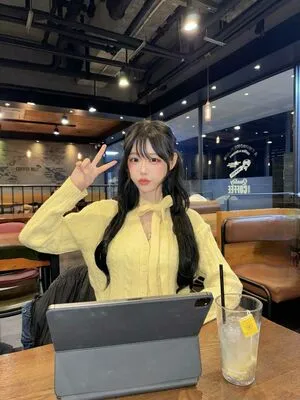 Berry OnlyFans Leaked Free Thumbnail Picture - #Ff3OEh9RPx