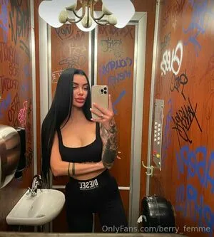 Berry Femme OnlyFans Leaked Free Thumbnail Picture - #BkdtjmArl2