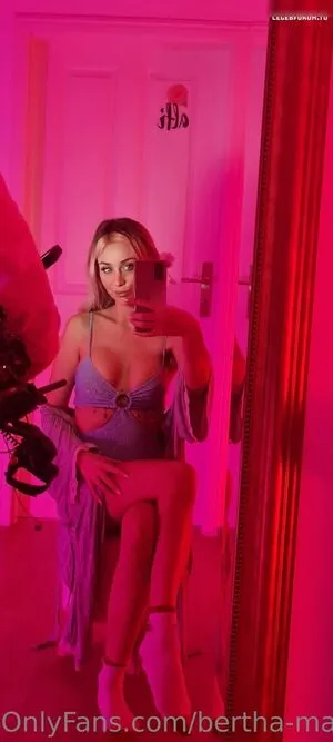 Bertha Marie OnlyFans Leaked Free Thumbnail Picture - #8TetBWe2PM