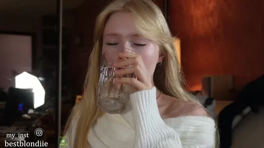 Bestblondiiecb OnlyFans Leaked Free Thumbnail Picture - #iD8AdNuqGG