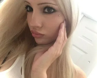 Bestblondiiecb OnlyFans Leaked Free Thumbnail Picture - #wfpKdryyGi