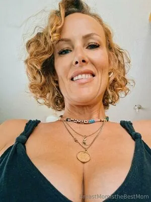 Bestmomvideo OnlyFans Leaked Free Thumbnail Picture - #AK78gNy1mf