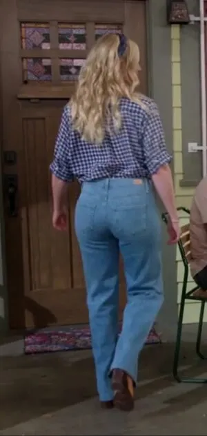 Beth Behrs OnlyFans Leaked Free Thumbnail Picture - #7DkH49cozr