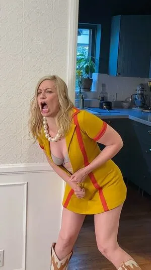 Beth Behrs OnlyFans Leaked Free Thumbnail Picture - #LaavTtR1Om