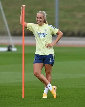 Beth Mead OnlyFans Leaked Free Thumbnail Picture - #0VNNQ49pv4