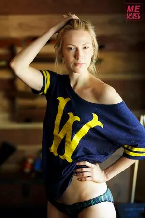 Beth Riesgraf OnlyFans Leaked Free Thumbnail Picture - #OigfAMAOK3